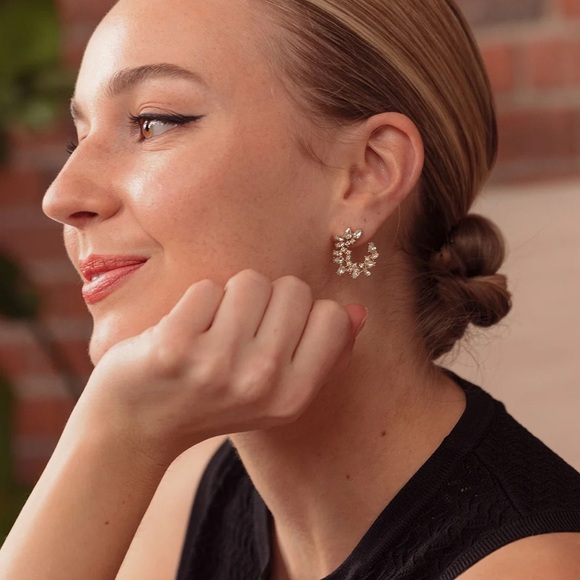 Olive + Piper Lupe crescent studs - Picture 3 of 3